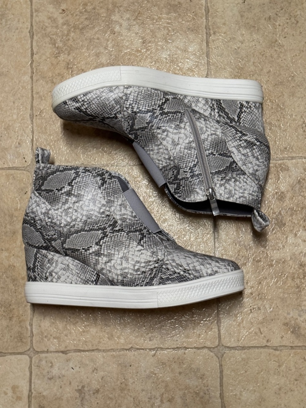 CCOCCI Gray Snake-Print Wedge Sneakers LIKE NEW SIZE 10